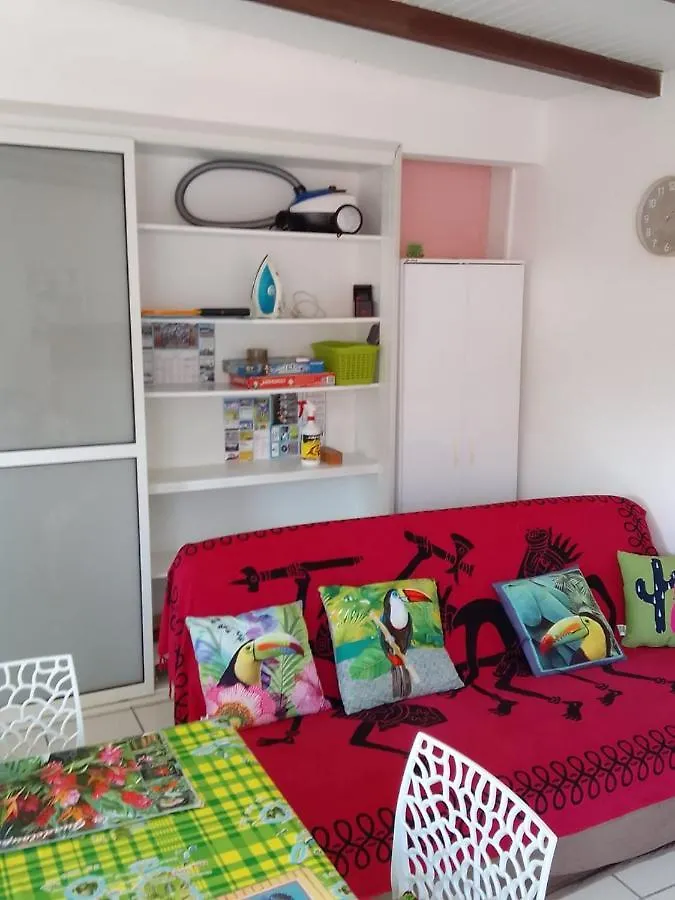 Appartement Pinpin à Pointe-Noire 0*,